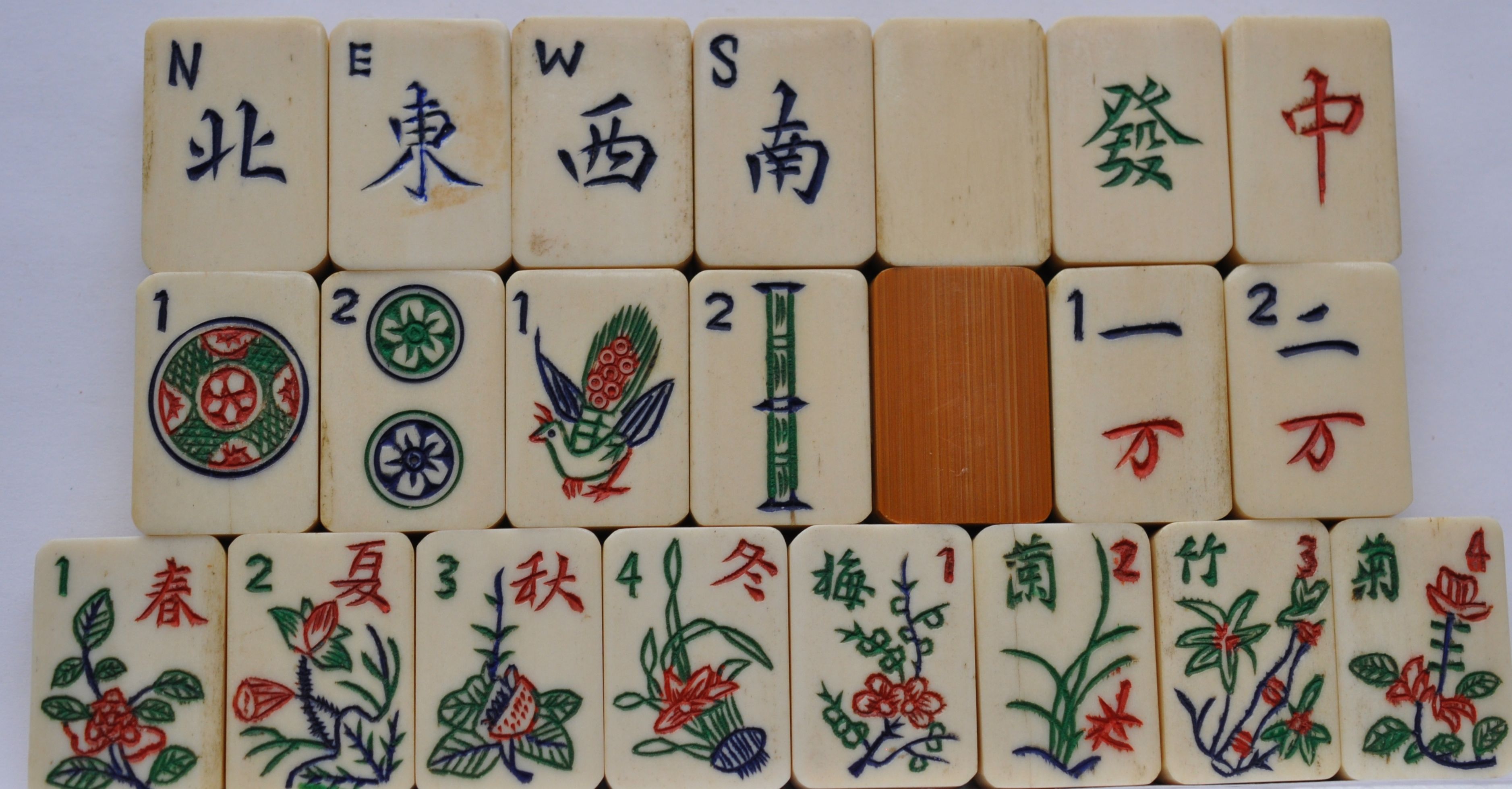 Green One Dot Bone and Bamboo Mahjong – Mahjong Treasures